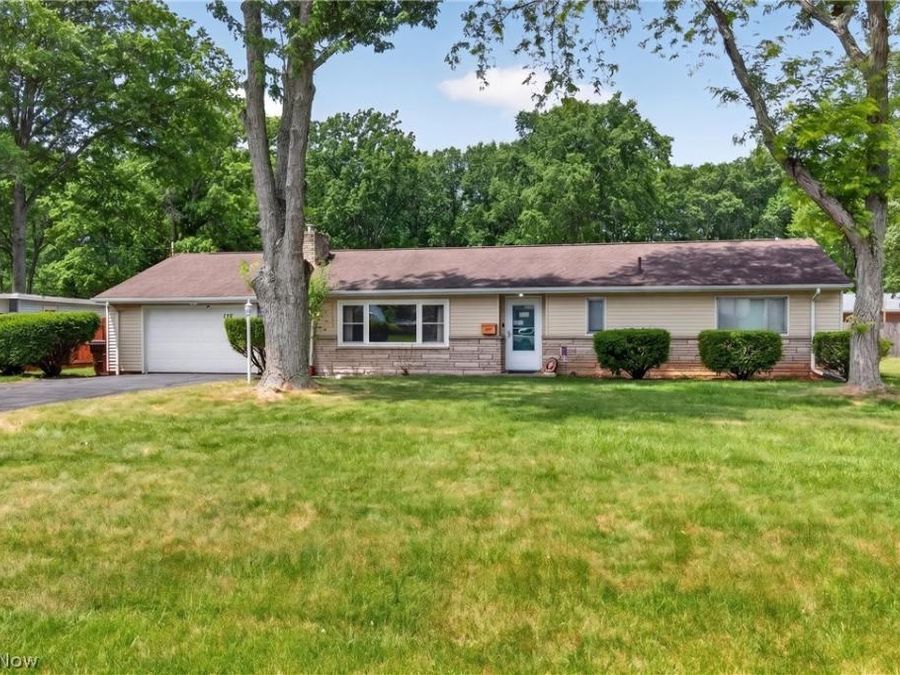 147 Georgette Drive , Grafton, OH 44044 Photo 1