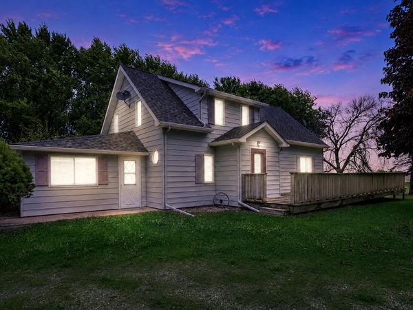 18863 890th Avenue , Albert Lea, MN 56007