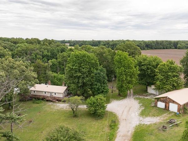 12678 Catholic Springs Road , Bunker Hill, IL 62014
