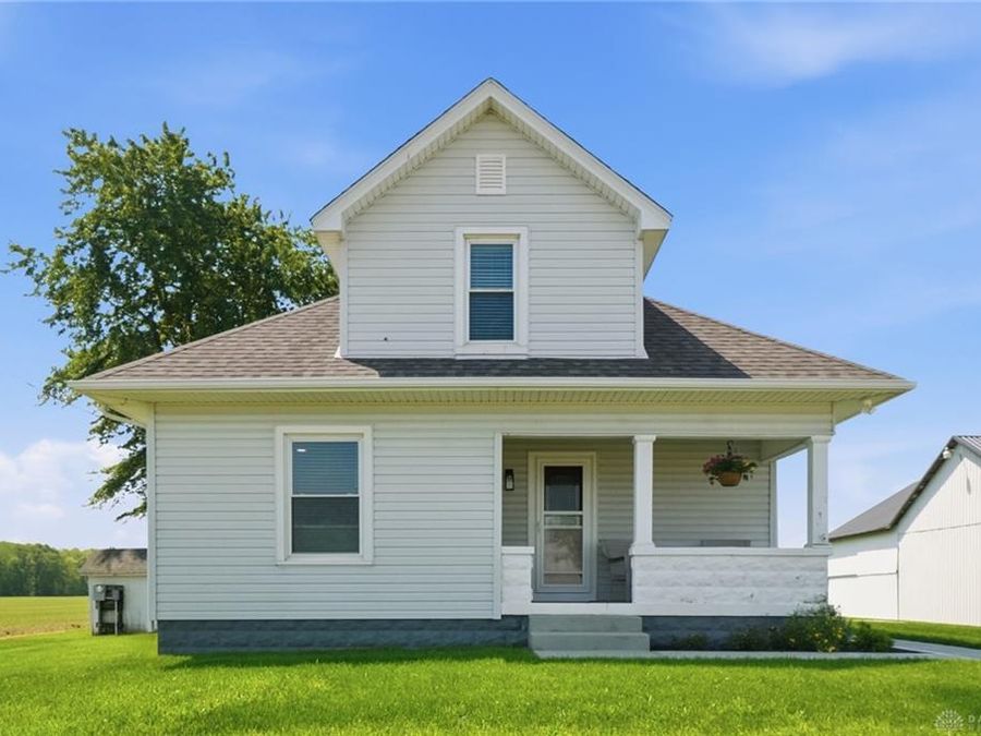 8402 National Road, Brookville, OH 45309 Photo 1