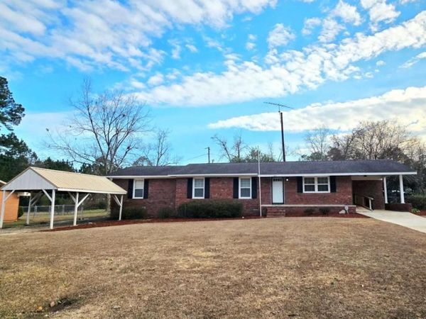 103 Martha Circle, Fitzgerald, GA 31750
