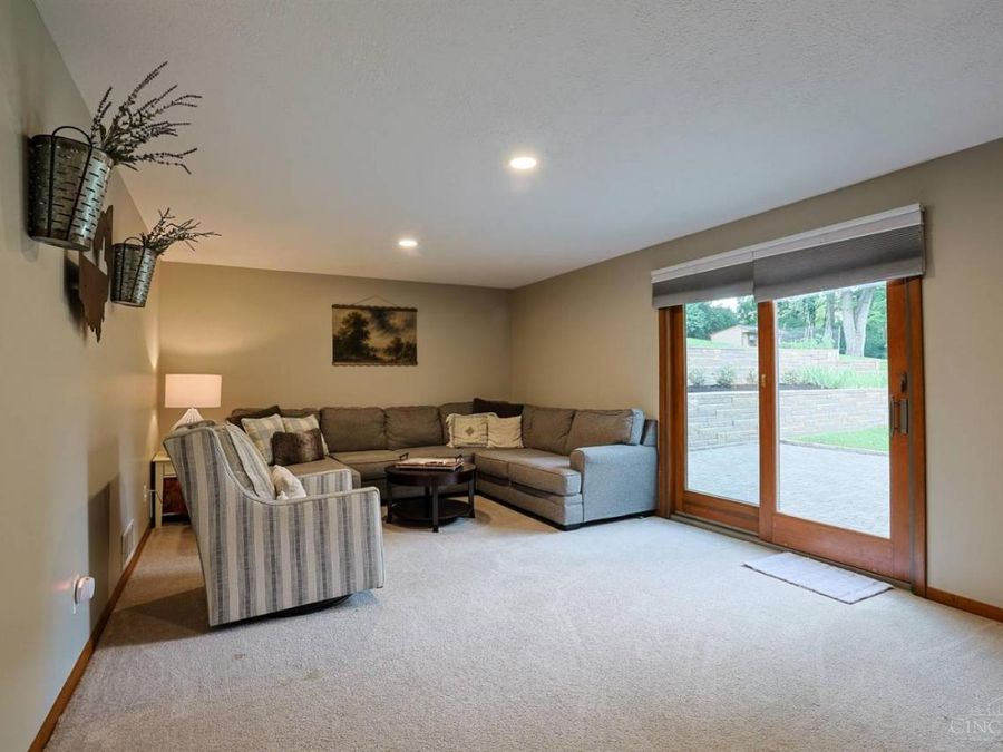 2940 Timberview Drive, Green Township, OH 45211 Photo 12