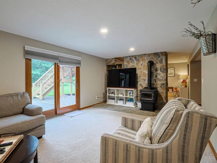 2940 Timberview Drive, Green Township, OH 45211 Photo 14