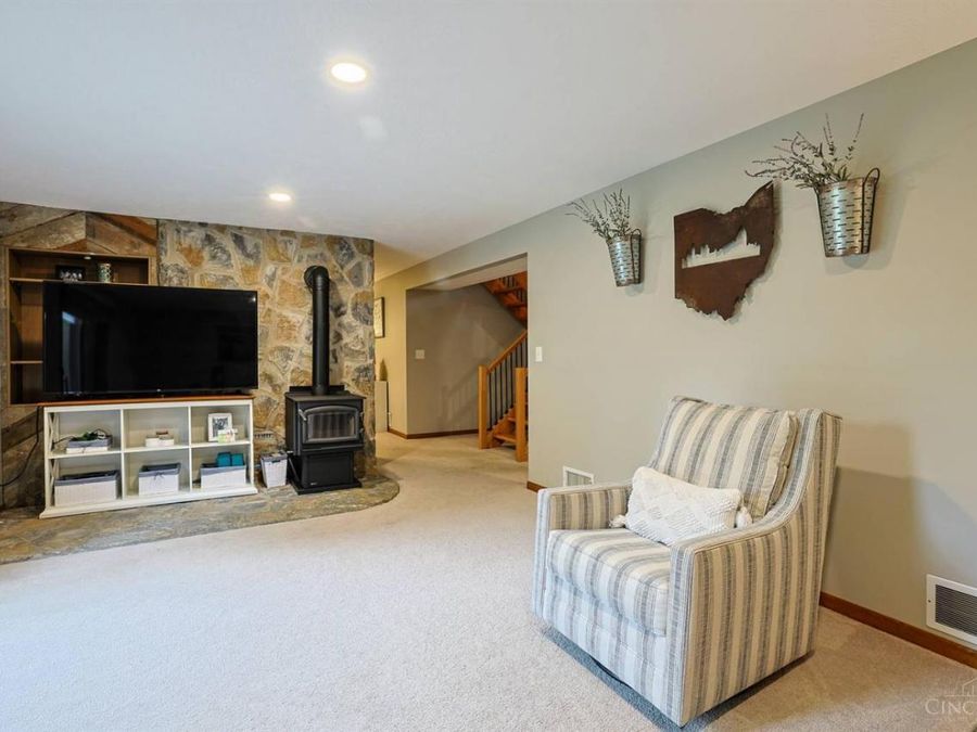 2940 Timberview Drive, Green Township, OH 45211 Photo 15