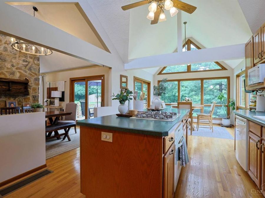 2940 Timberview Drive, Green Township, OH 45211 Photo 20