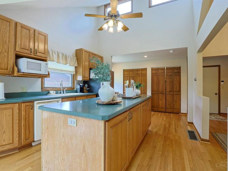 2940 Timberview Drive, Green Township, OH 45211 Photo 21