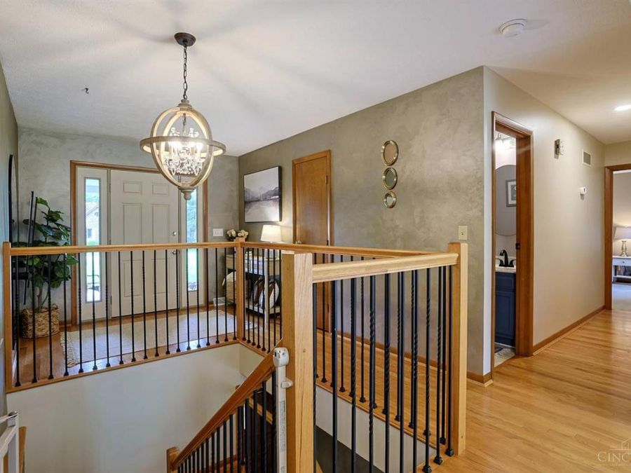 2940 Timberview Drive, Green Township, OH 45211 Photo 6