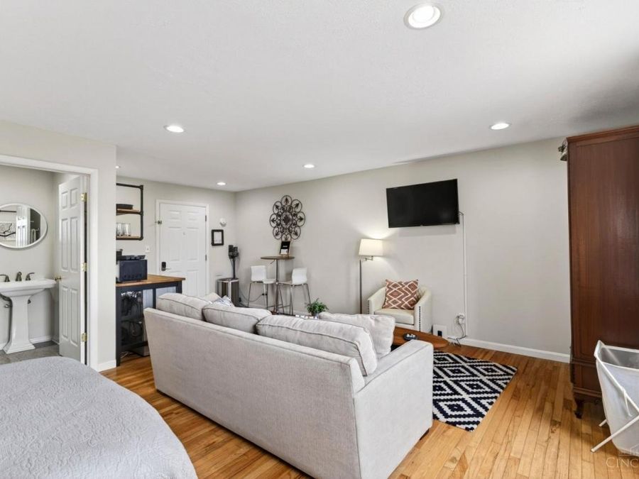 443 Milton Street, Cincinnati, OH 45202 Photo 51