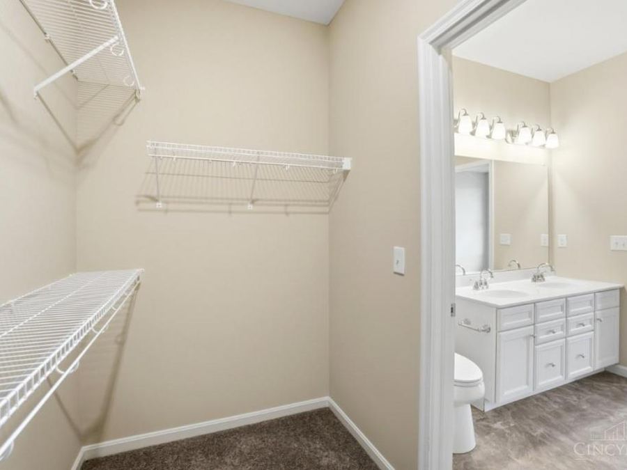 924 Valleywatch Drive, Springfield Township, OH 45231 Photo 25
