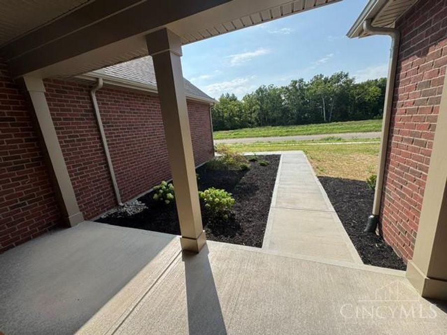 2811 Wyatt Way, Unit VC-82, Ross Township, OH 45013 Photo 16