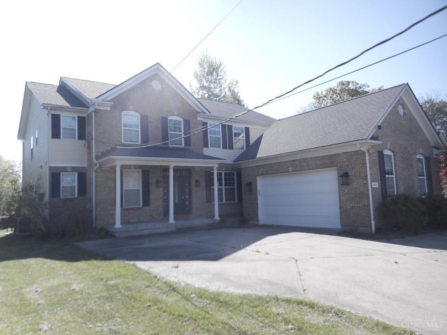8452 Kenwood Rd, Sycamore Township, OH 45236 Photo 2