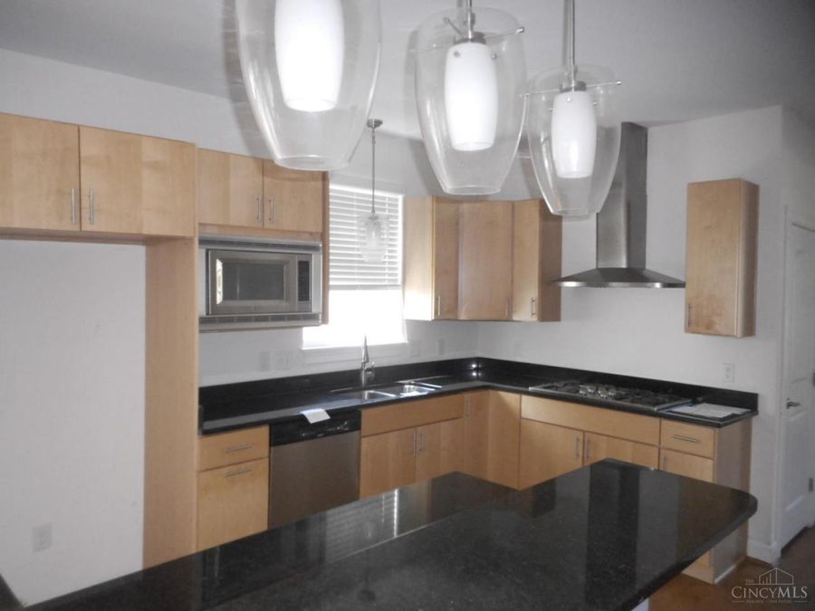 8452 Kenwood Rd, Sycamore Township, OH 45236 Photo 7