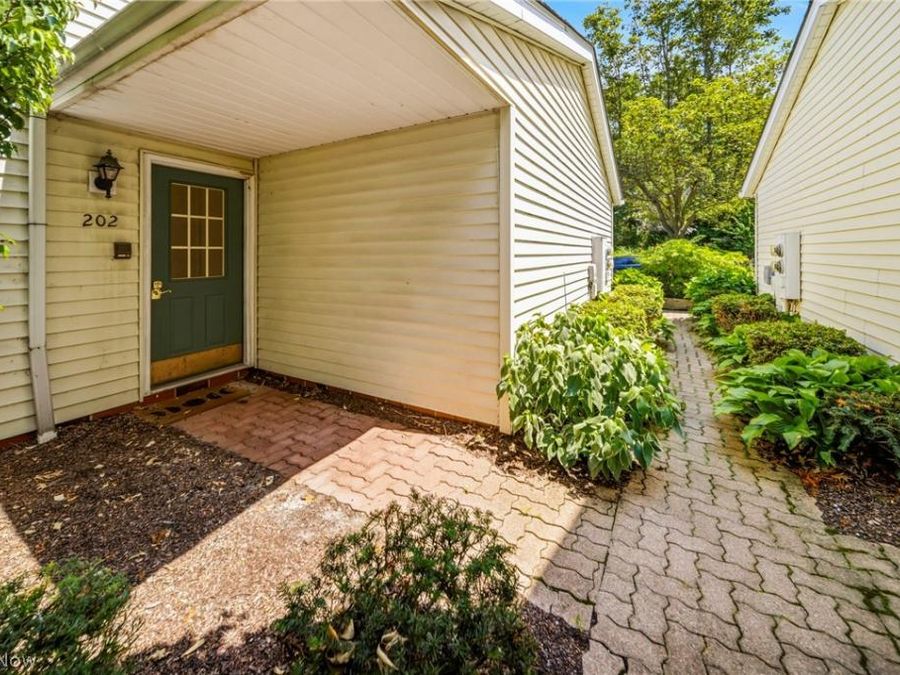 6221 Center Street , Mentor, OH 44060 Photo 1