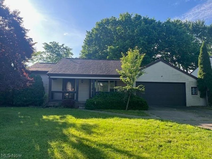 1153 Gulf Road , Elyria, OH 44035 Photo 1