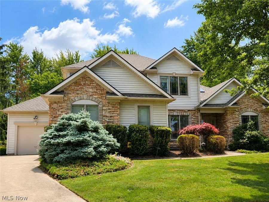 39710 Alsace Court , Solon, OH 44139 Photo 1