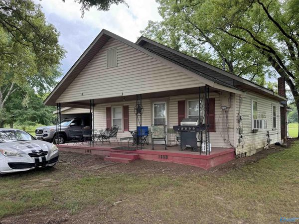 2403 Shady Grove Lane SW, Decatur, AL 35603