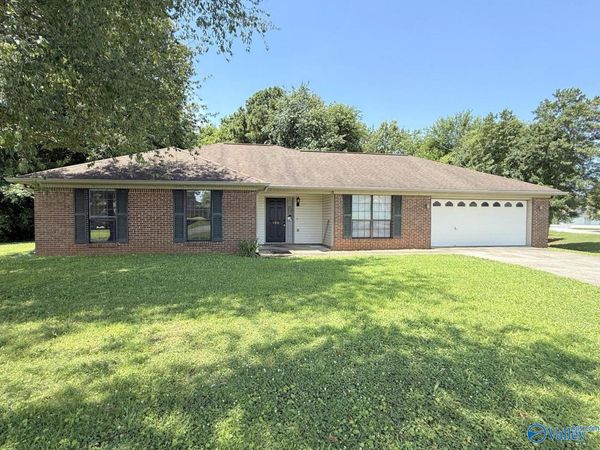 102 Watercress Circle, Huntsville, AL 35806