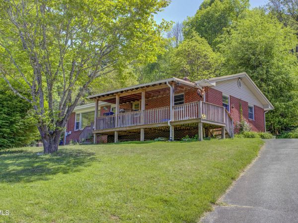 264 Terrace Avenue, Gate City, VA 24251