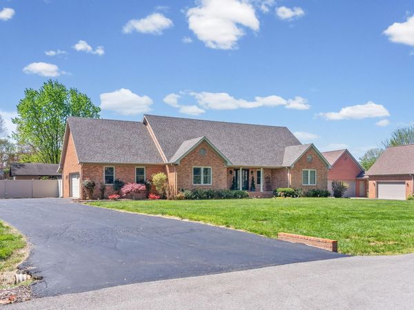 235 Oxford St , Hopkinsville, KY 42240
