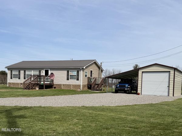 6998 Plateau Rd , Crossville, TN 38571