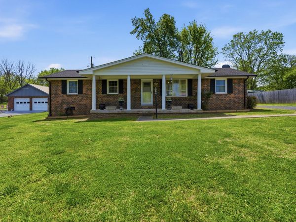 22 Larkspur Ave , Lebanon, TN 37090