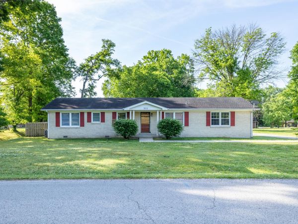 303 Pawnee Trl , Columbia, TN 38401
