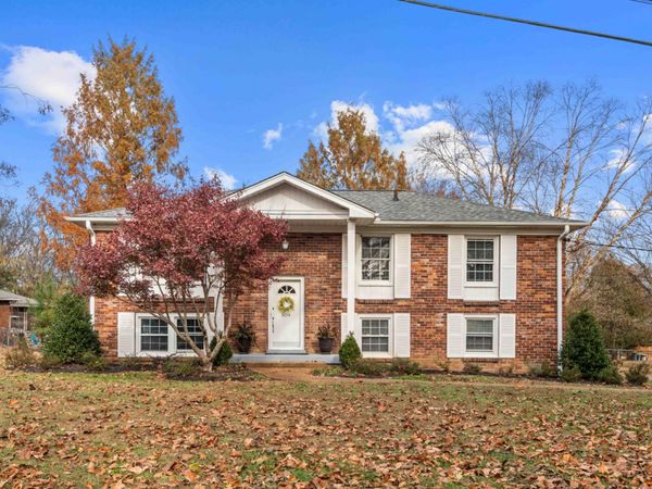 604 Meadowgreen Dr , Franklin, TN 37069