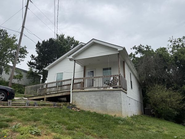 205 E Broyles Street, Greeneville, TN 37745