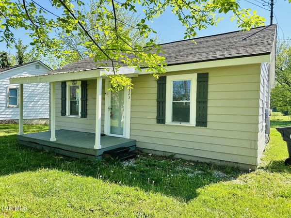 1323 Goodson Avenue, Morristown, TN 37814