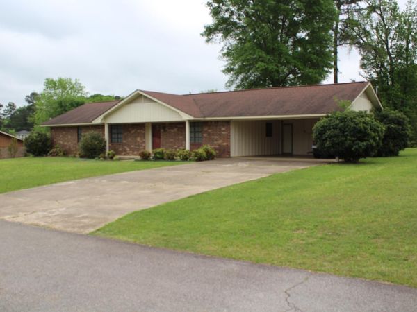911 Ash , Nashville, AR 71852