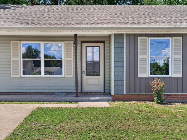 1647 Hannibal Dr , Oak Grove, KY 42262