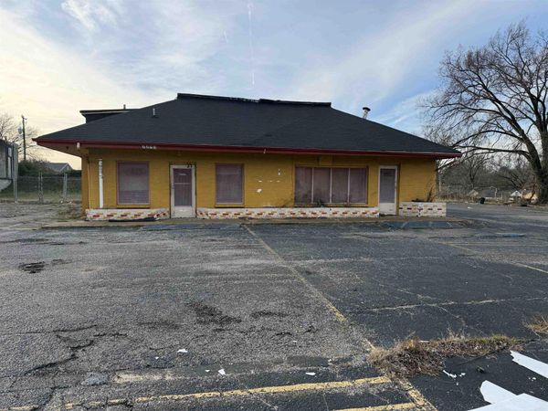 2291 ELVIS PRESLEY BLVD, Memphis, TN 38106