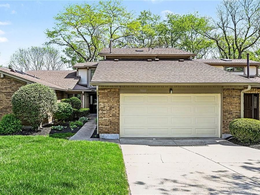 7044 Fallen Oak, Centerville, OH 45459 Photo 1