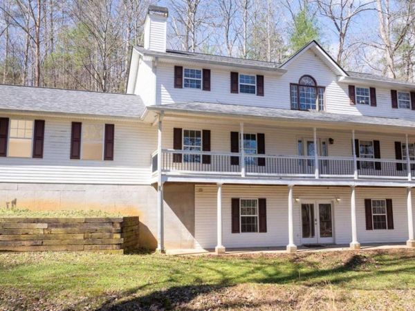 298 J W Nix Road, Dahlonega, GA 30533