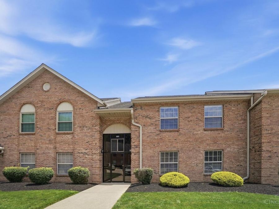 215 Morgans Way, Unit 26, Harrison, OH 45030 Photo 2