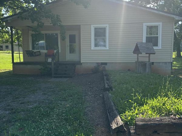204 Marietta St, Madisonville, TN 37354