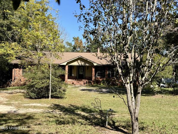 1316 Homestead Boulevard, Gautier, MS 39553