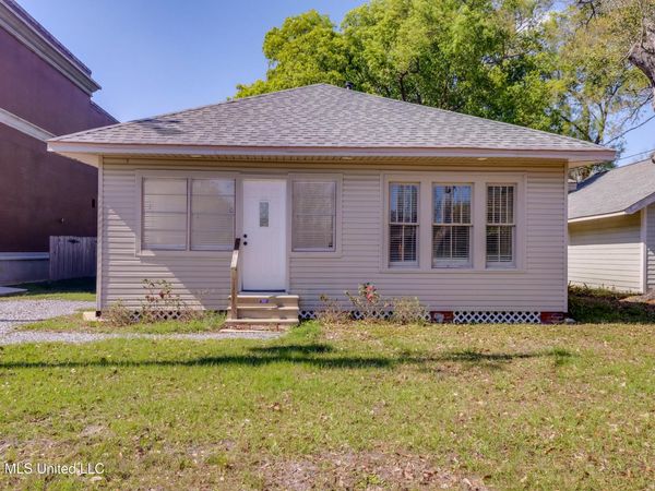 124 E Second Street, Long Beach, MS 39560