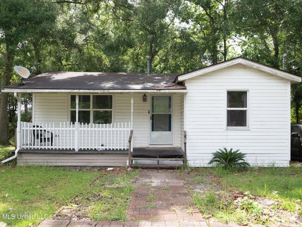3216 N Milstead Road, Gautier, MS 39553