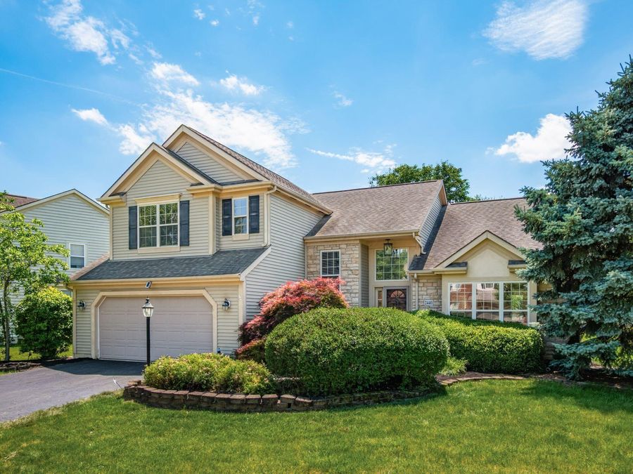 2440 Seton Drive , Lewis Center, OH 43035 Photo 1