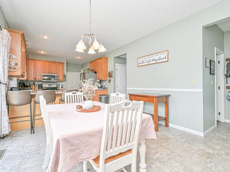 8195 Jordan Ridge Drive, Miami Township, OH 45002 Photo 9