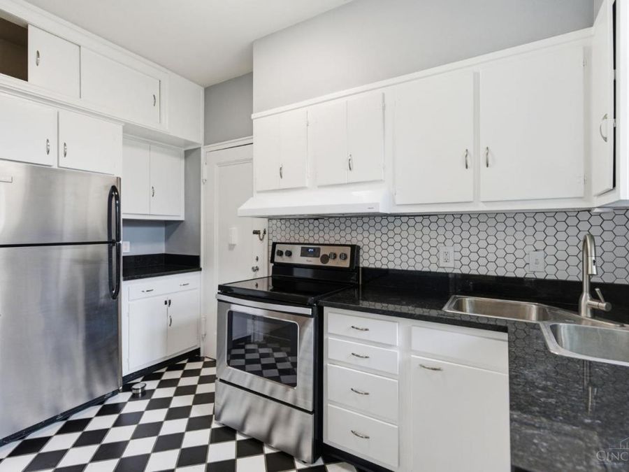 2372 Madison Road, Unit W3D, Cincinnati, OH 45208 Photo 14