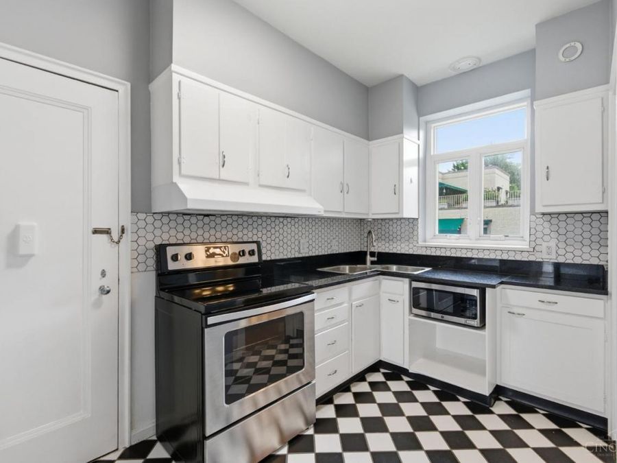 2372 Madison Road, Unit W3D, Cincinnati, OH 45208 Photo 19