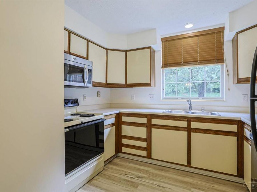5557 Kiplington Drive, Cincinnati, OH 45239 Photo 14