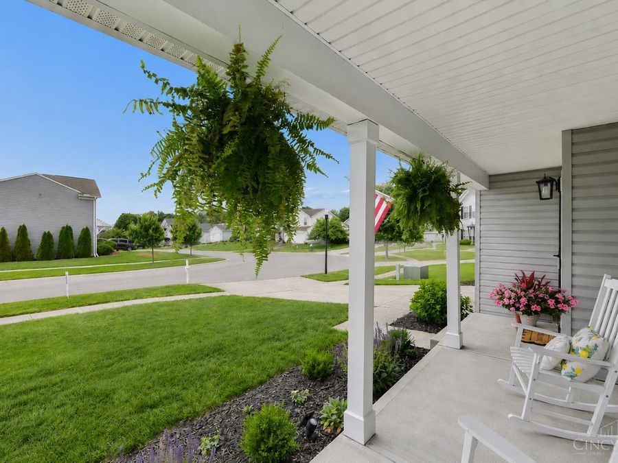 1130 Linford Circle, Hamilton Township, OH 45039 Photo 3