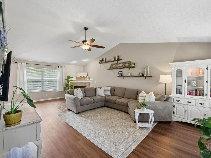 1130 Linford Circle, Hamilton Township, OH 45039 Photo 5