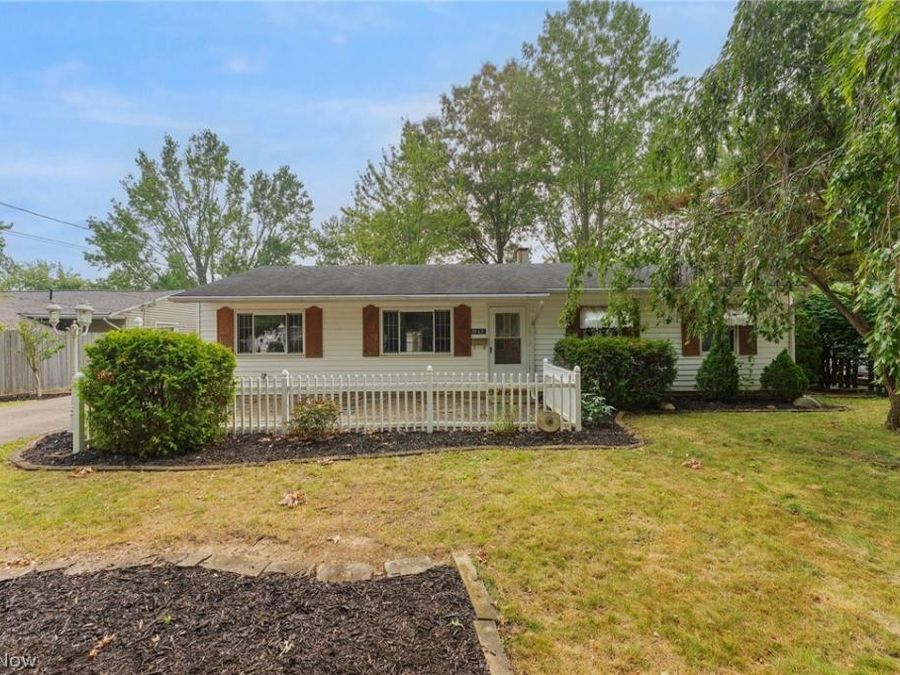 7365 Chennault Drive , North Ridgeville, OH 44039 Photo 1