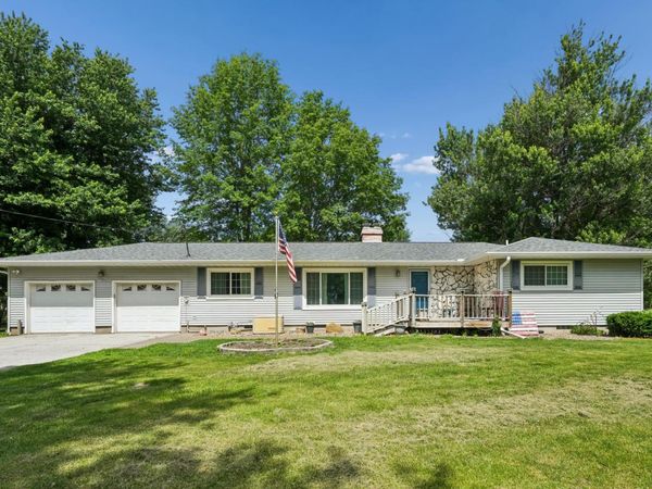 29528 34th Avenue N, Hillsdale, IL 61257