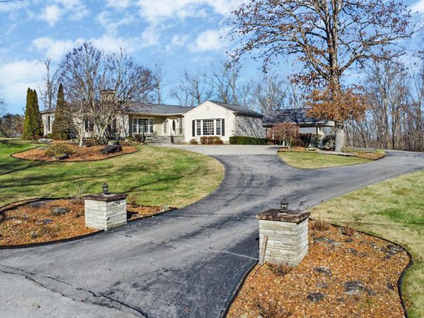 233 Morgan Rd , Crossville, TN 38555