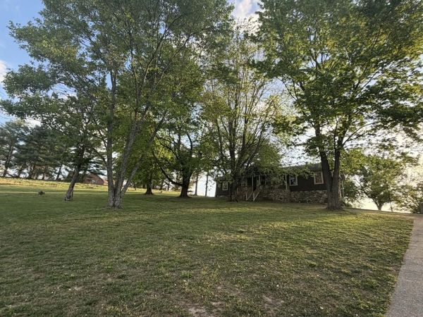 231 Austin Rd , Lafayette, TN 37083